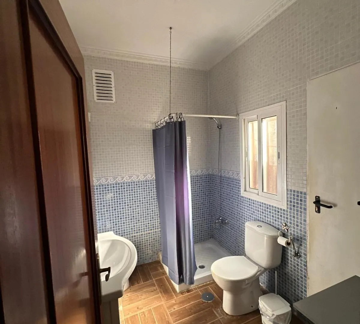 Apartamento La Linea 1 La Linea de la Concepcion Apartment